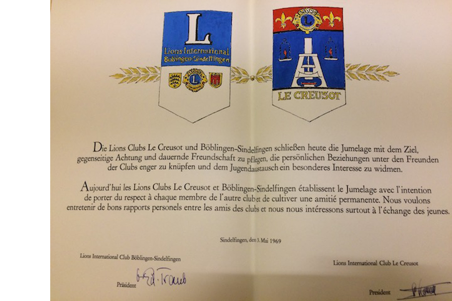 Vertrag zur Jumelage zwischen dem Lions Club Böblingen-Sindelfingen und dem Lions Club Le Creusot in Frankreich